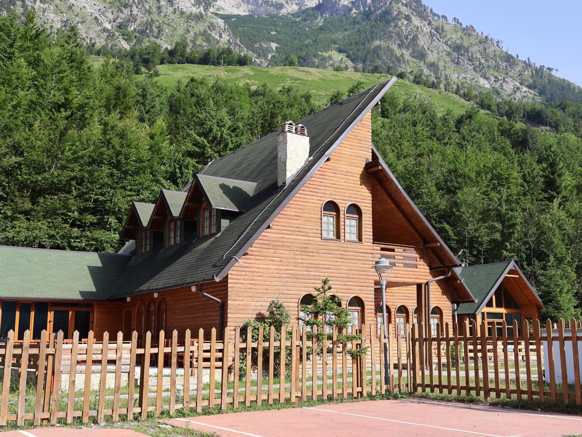 Mik Hotel Valbona Exterior photo