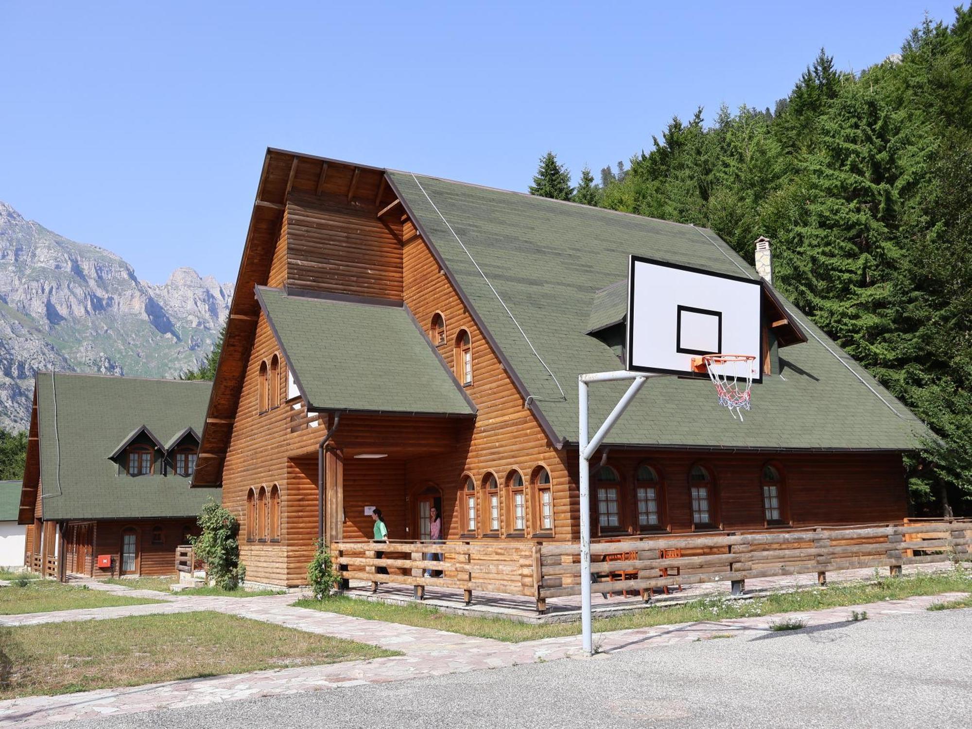 Mik Hotel Valbona Exterior photo