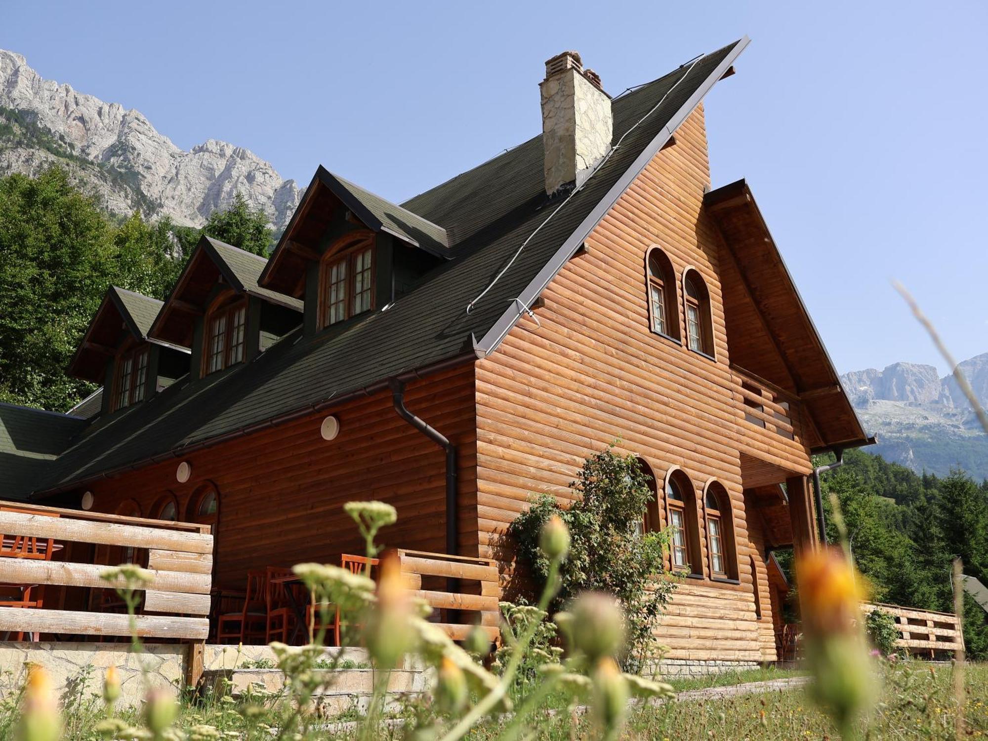 Mik Hotel Valbona Exterior photo