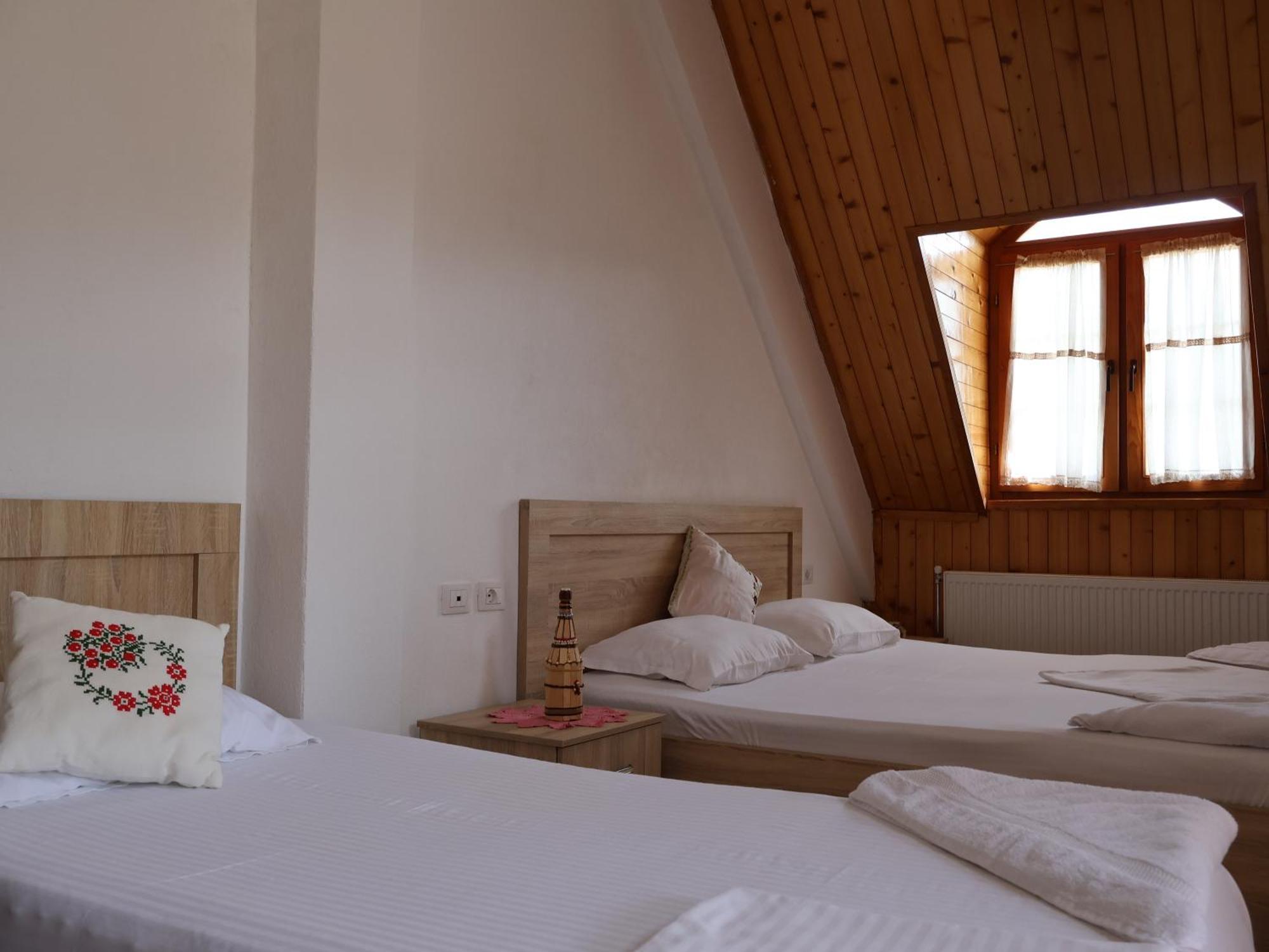 Mik Hotel Valbona Exterior photo